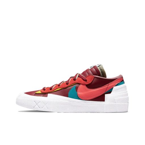 나이키 x 사카이 x 카우스 블레이저 로우 팀 레드 DM7901-600