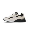 뉴발란스 x 스튜디오 FY7 992 메이드 인 USA 크림 M992YN2